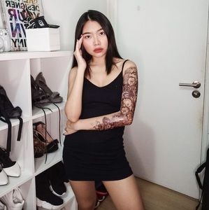 Meet your Posher, Henriza